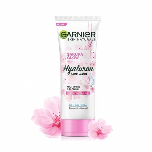 Garnier Sakura Glow Hyaluron Face Wash