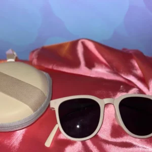 Ivory Alabaster Folding Sunglass